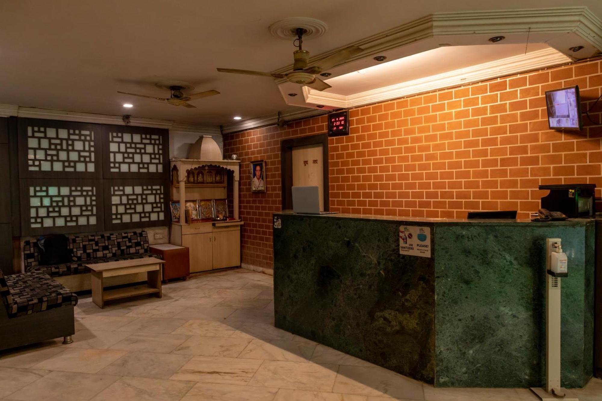 Adarsh Palace Hotel Бхопал Екстер'єр фото